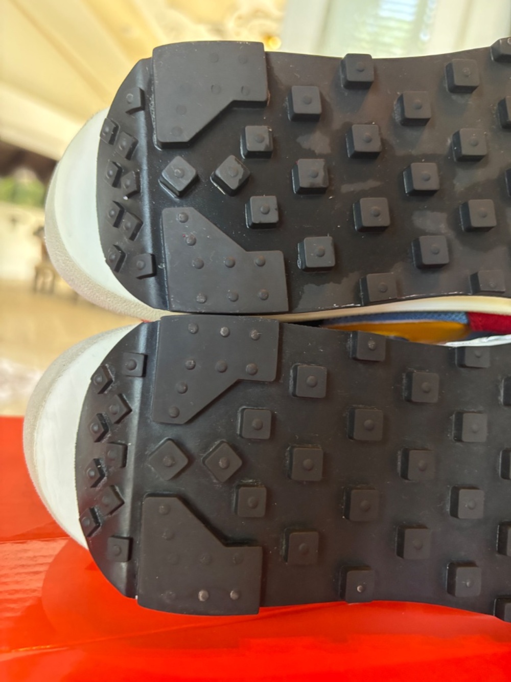 sneaker - Picture 10 of 11